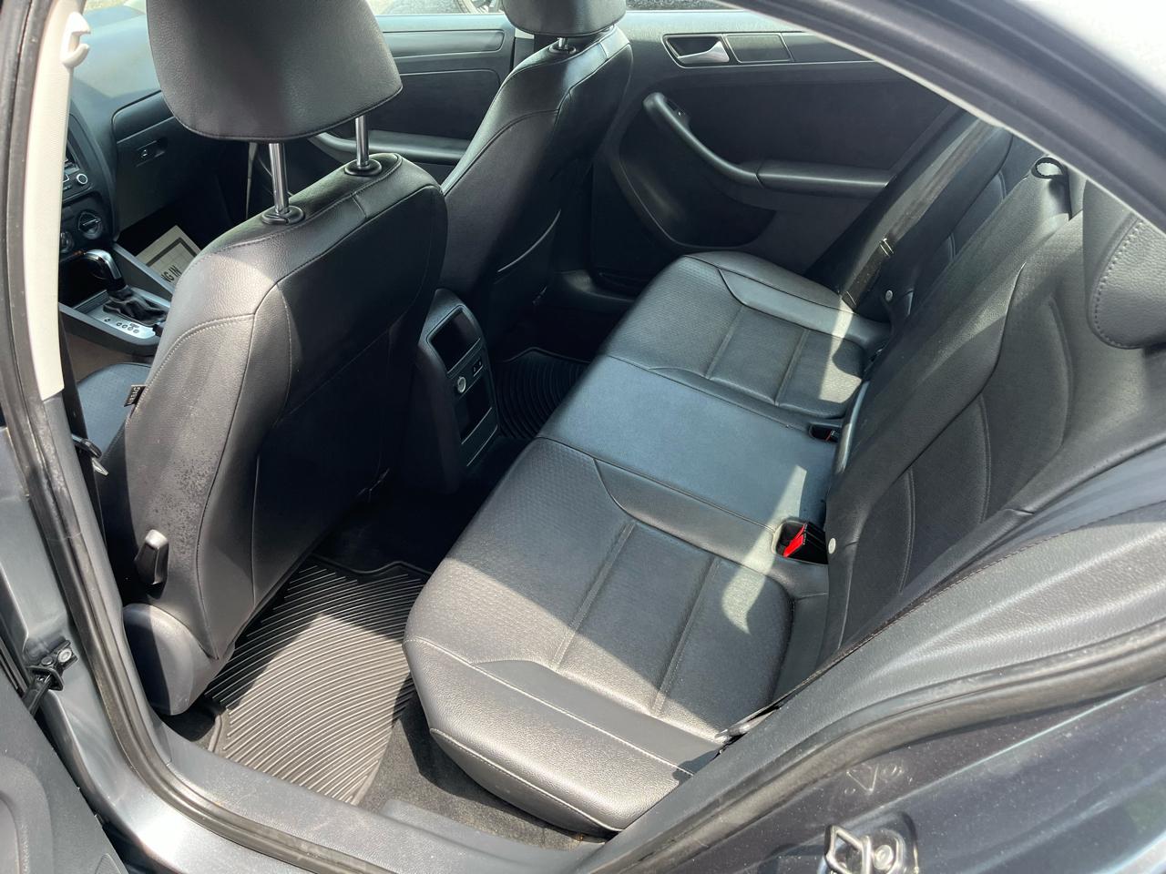 Volkswagen Jetta SE 2014