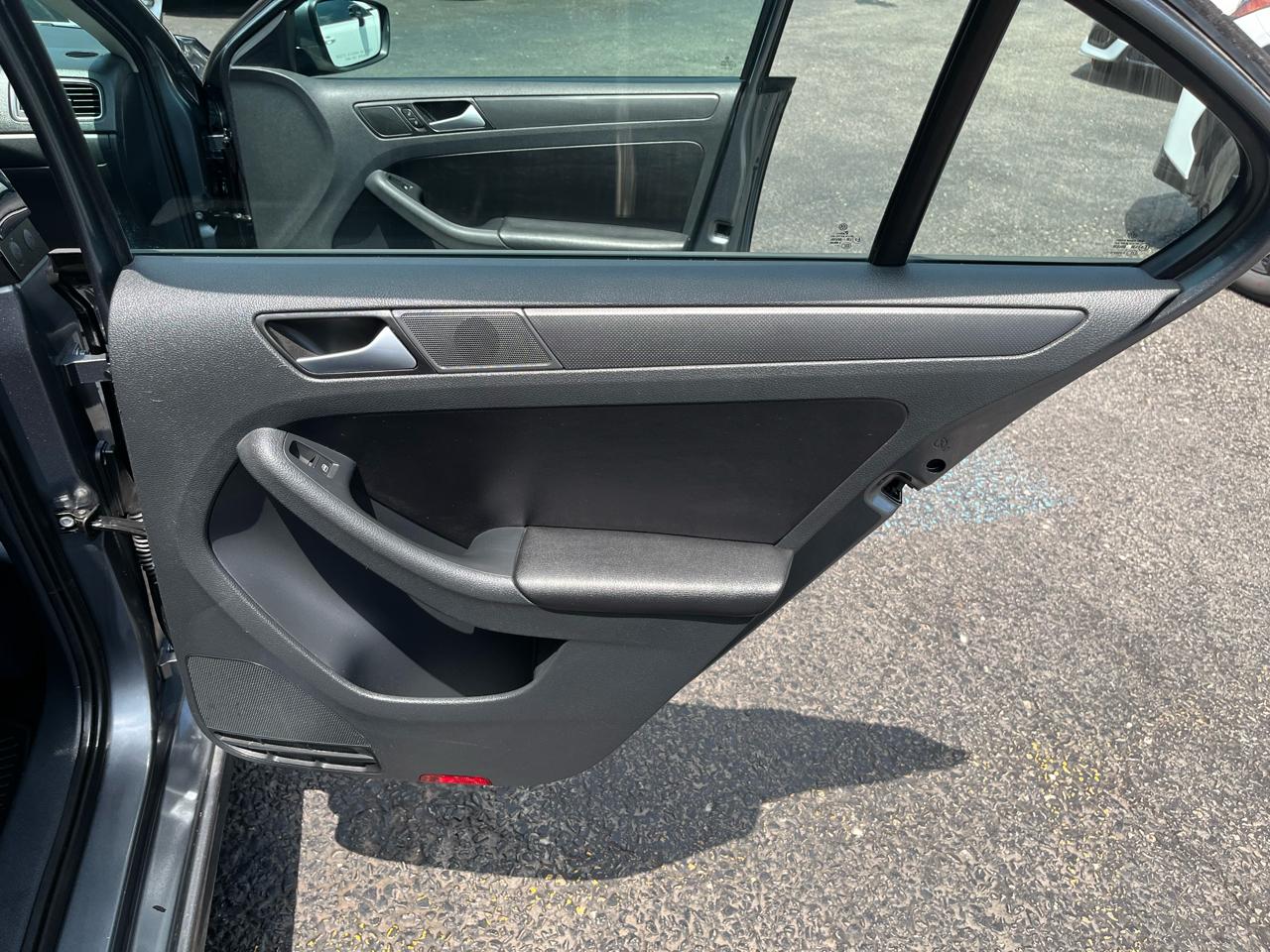 Volkswagen Jetta SE 2014
