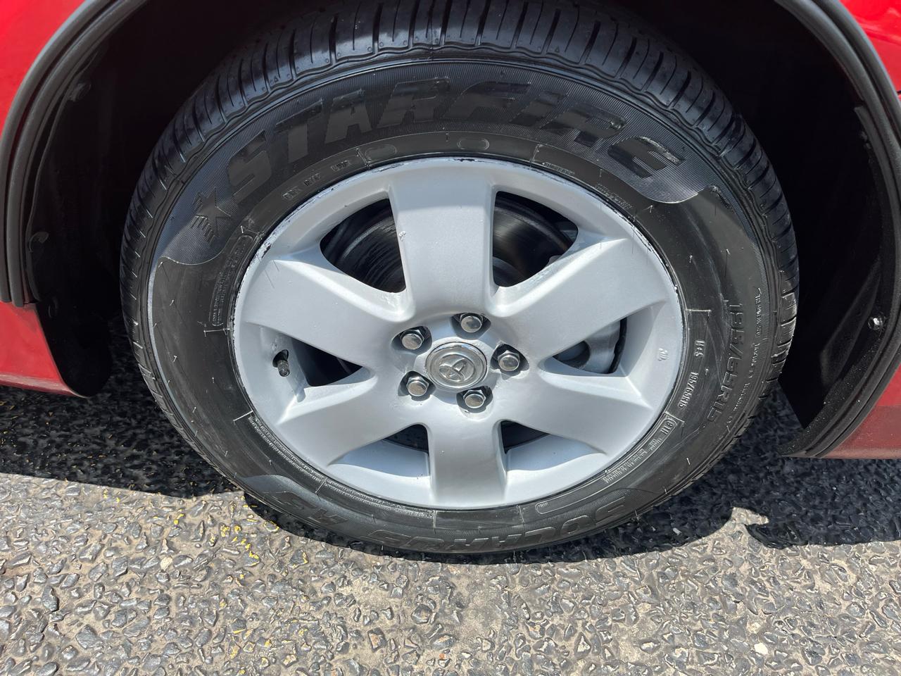 Toyota Corolla LE 4-Speed AT 2011