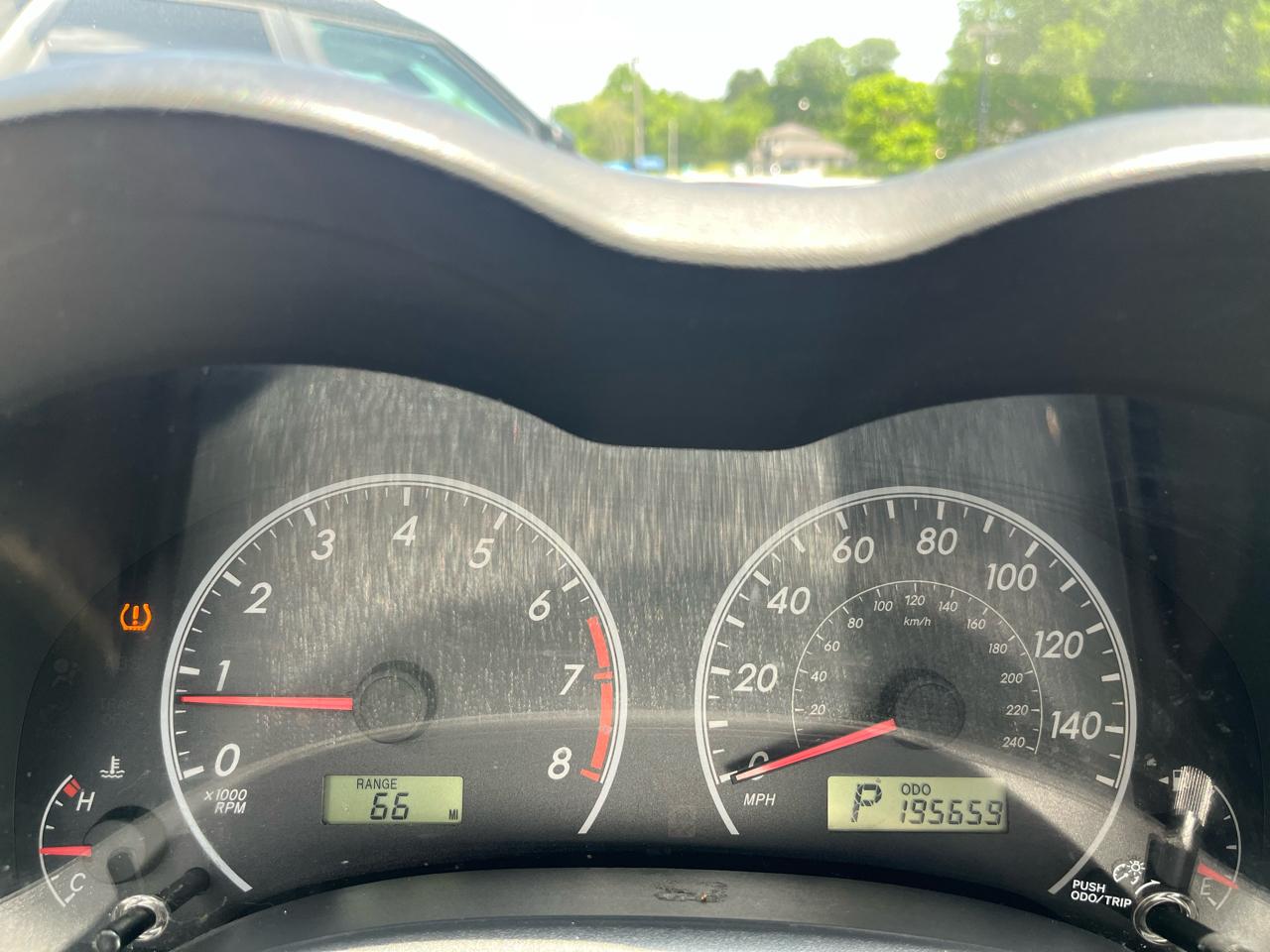 Toyota Corolla LE 4-Speed AT 2011