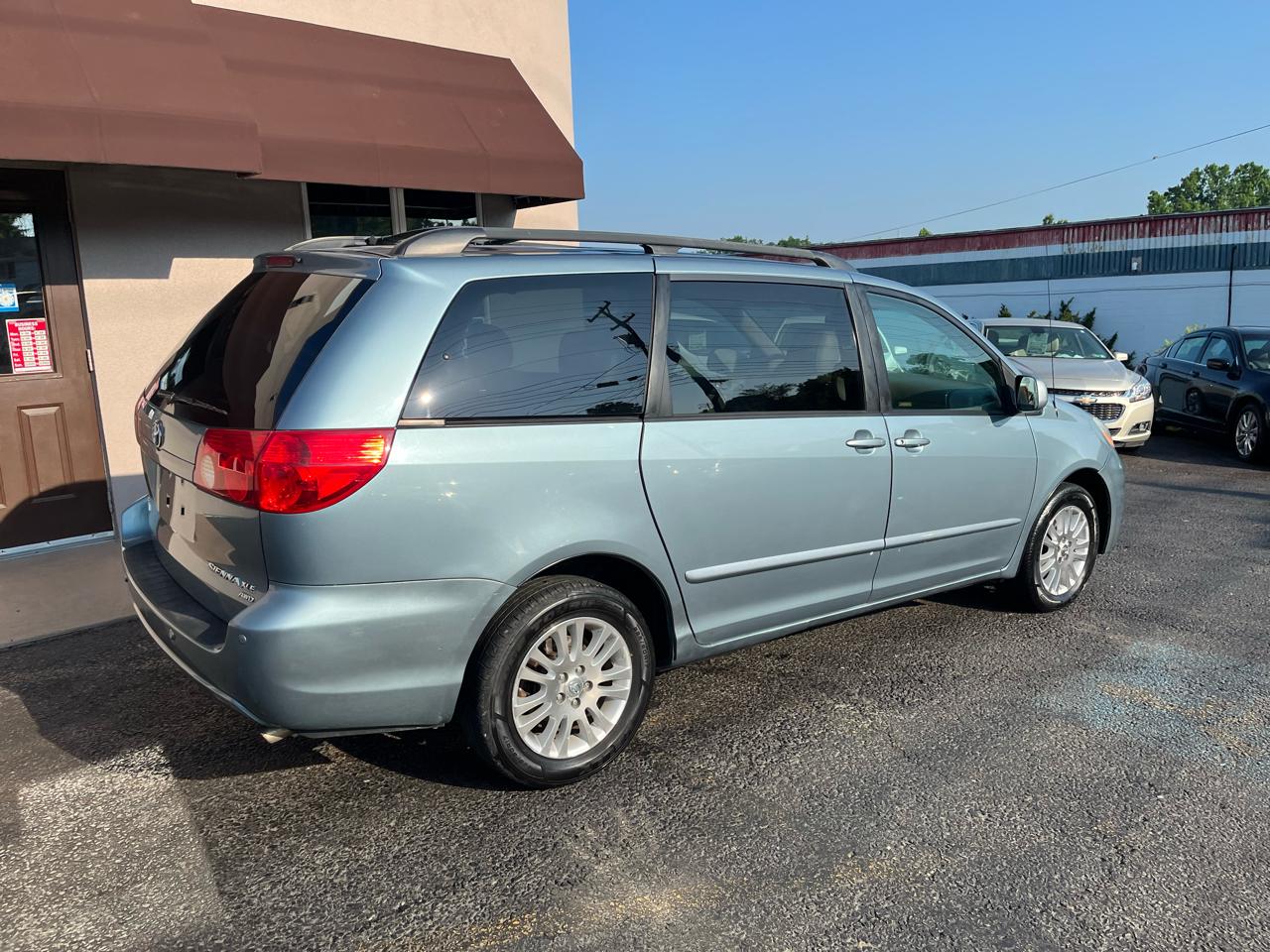 Toyota Sienna XLE Limited AWD 2008
