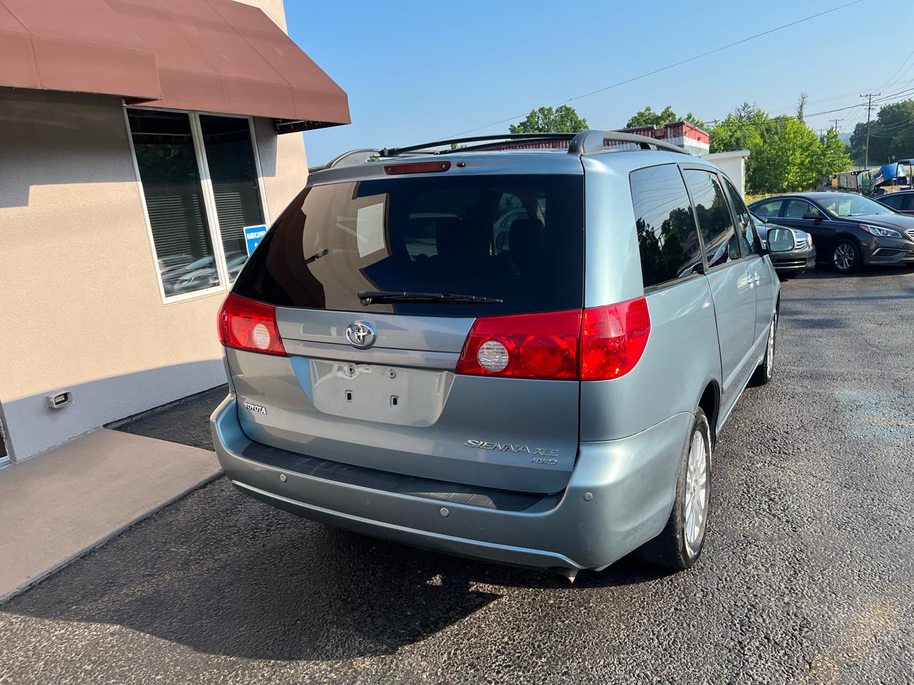 Toyota Sienna XLE Limited AWD 2008