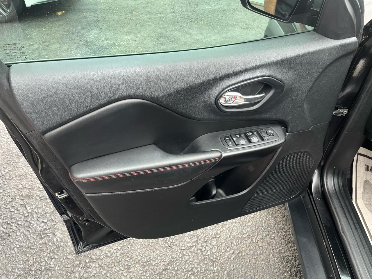 Jeep Cherokee Trailhawk 4WD 2019