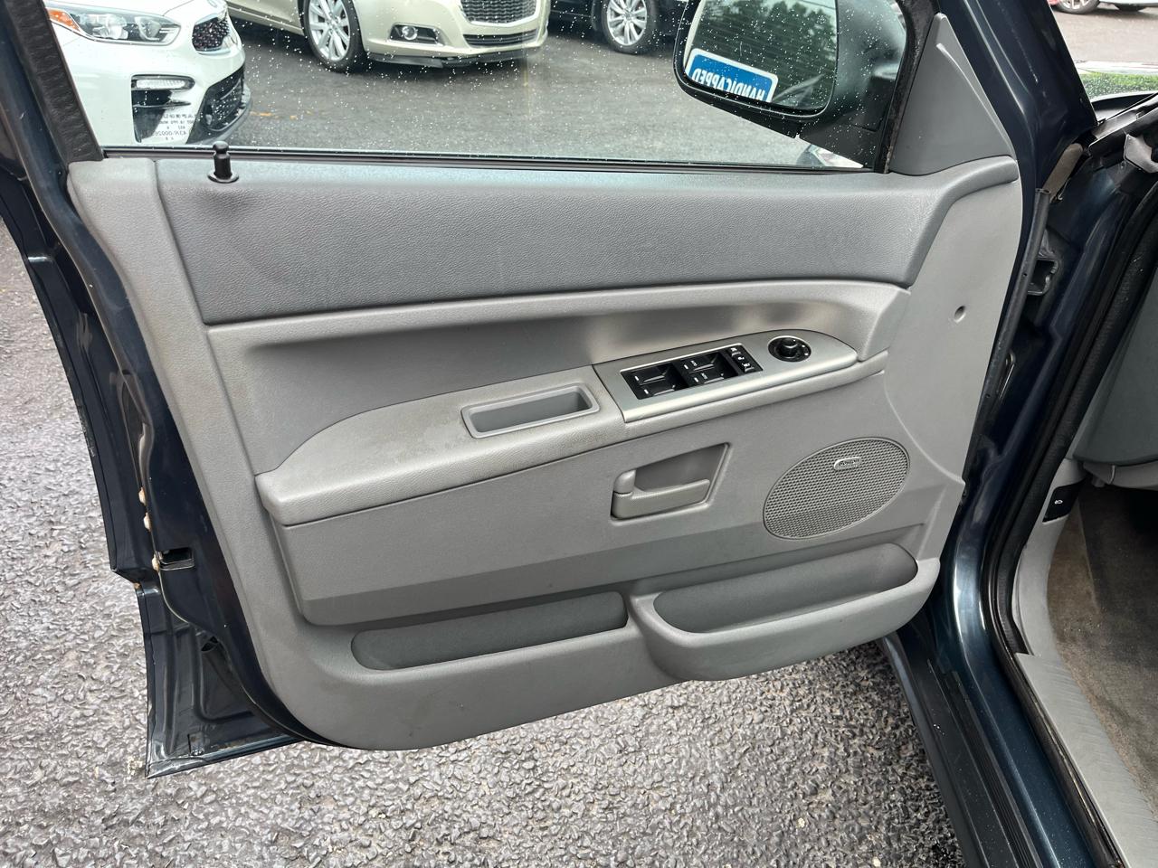 Jeep Grand Cherokee Laredo 4WD 2007