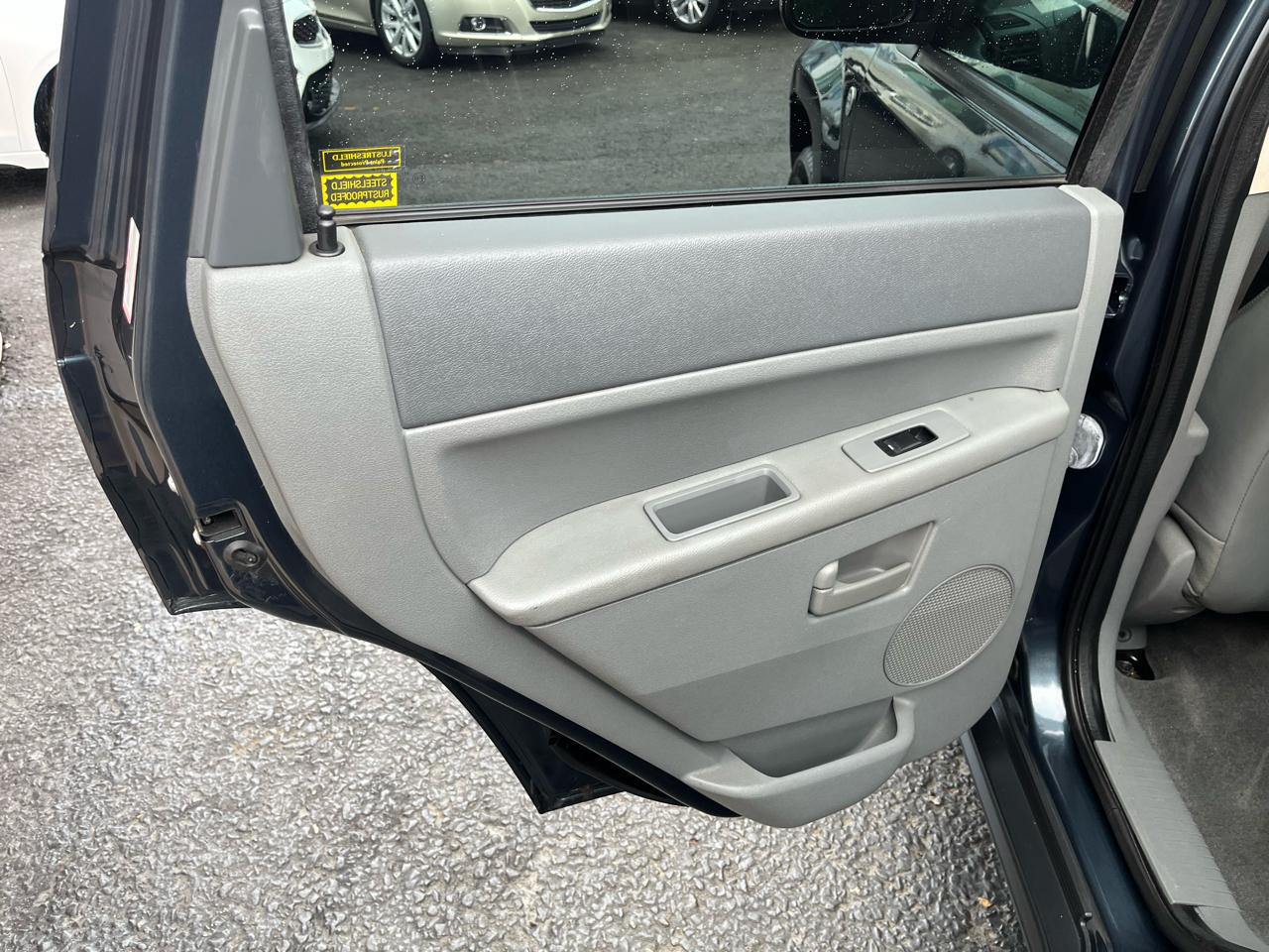 Jeep Grand Cherokee Laredo 4WD 2007