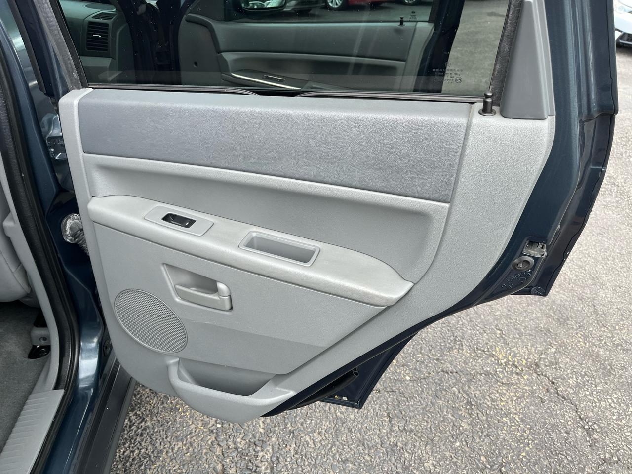 Jeep Grand Cherokee Laredo 4WD 2007
