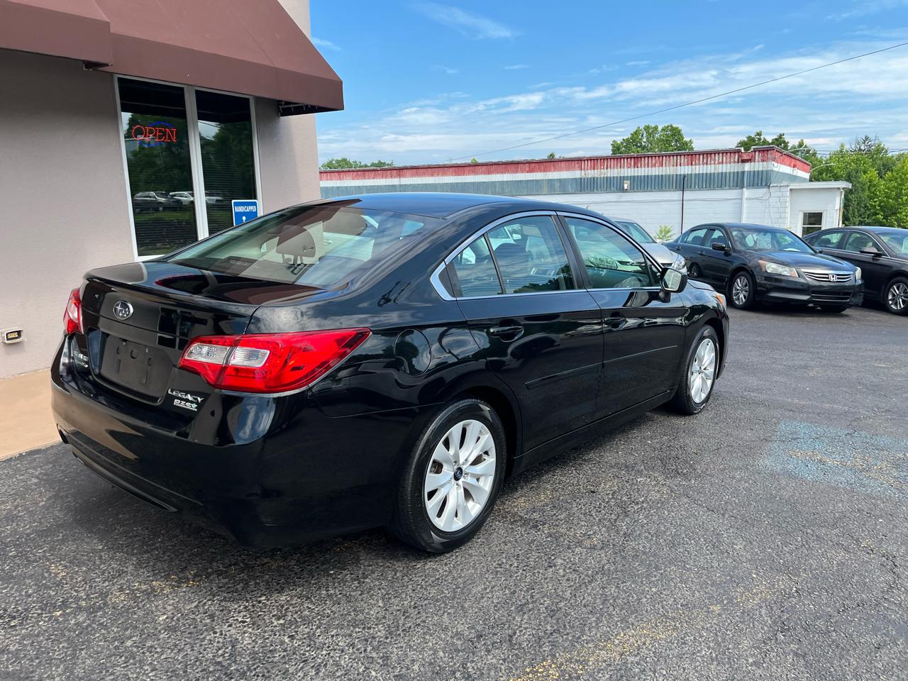 Subaru Legacy 2.5i Premium 2017