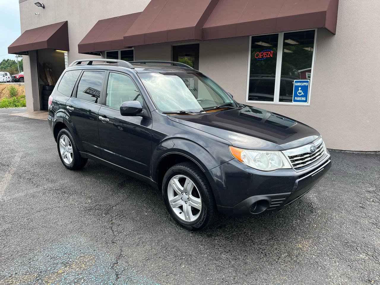 Subaru Forester 2.5X Premium 2010