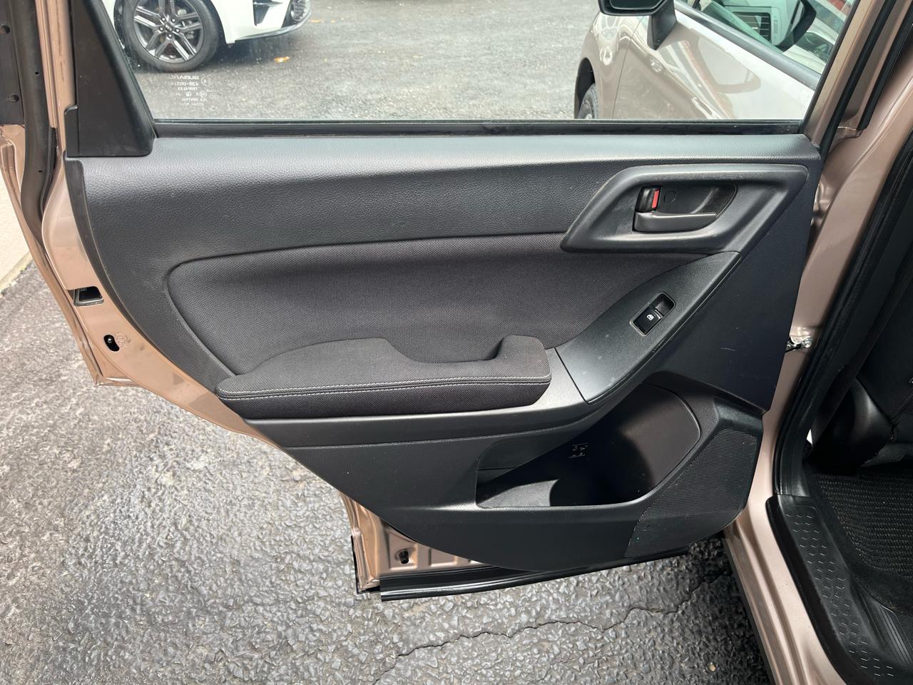 Subaru Forester 2.5i Premium 2015