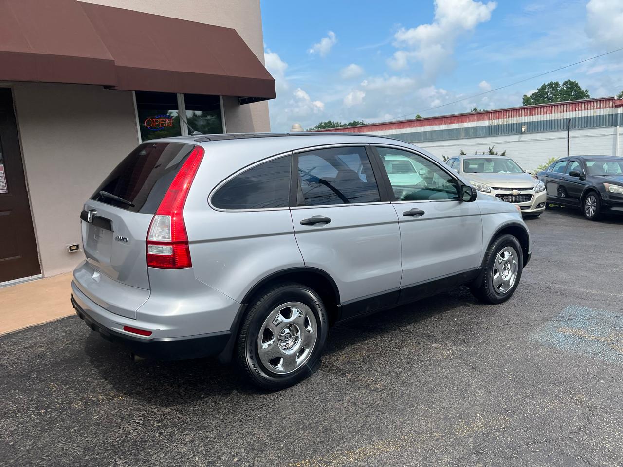 Honda CR-V LX 4WD 5-Speed AT 2011