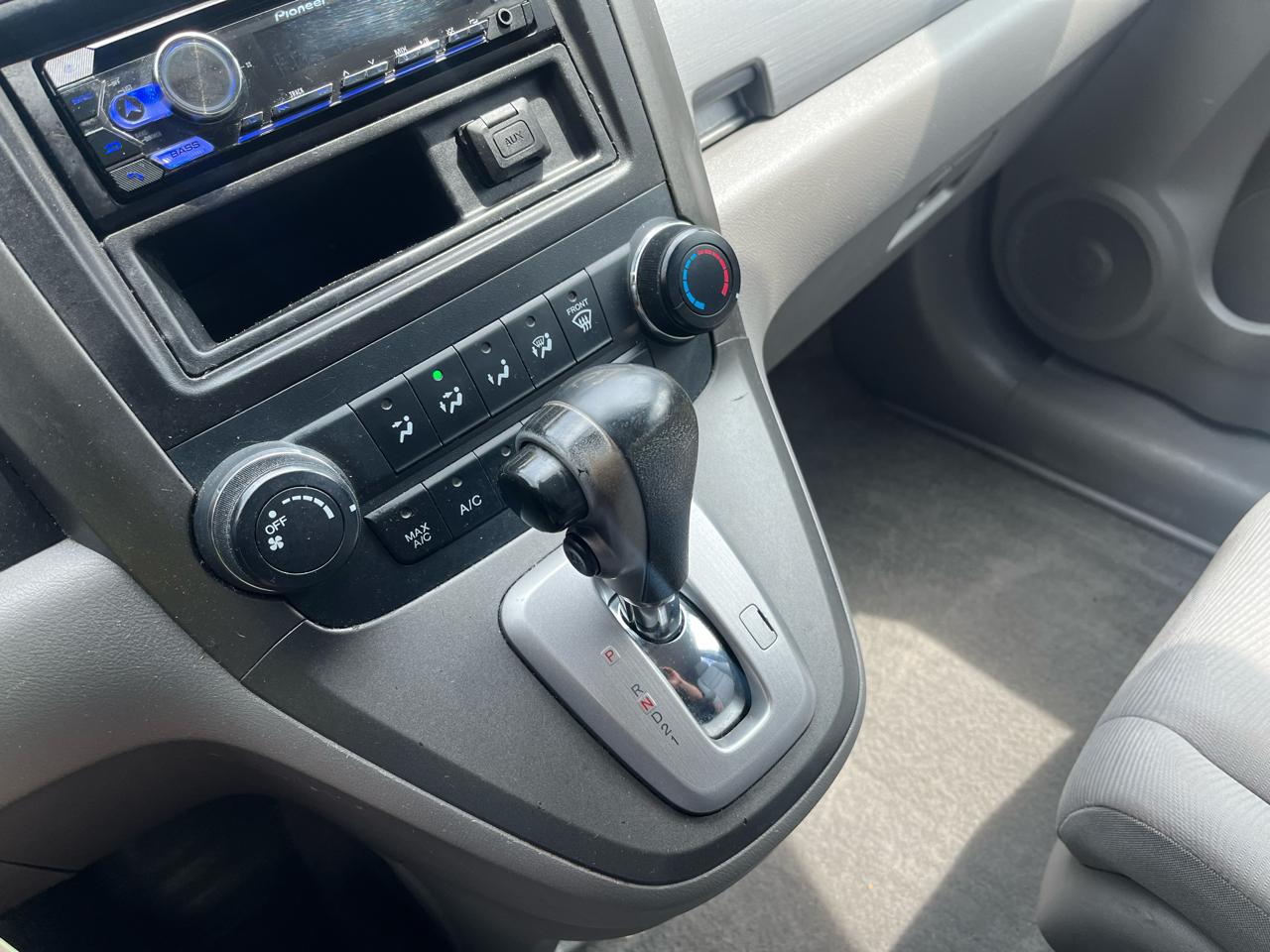 Honda CR-V LX 4WD 5-Speed AT 2011