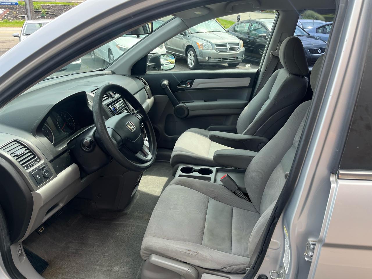 Honda CR-V LX 4WD 5-Speed AT 2011