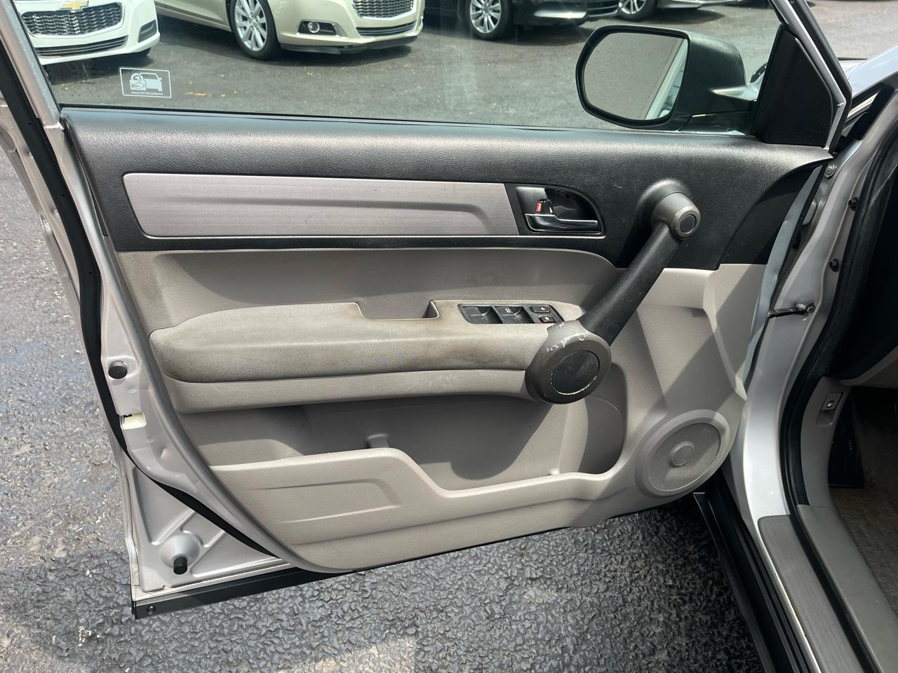 Honda CR-V LX 4WD 5-Speed AT 2011