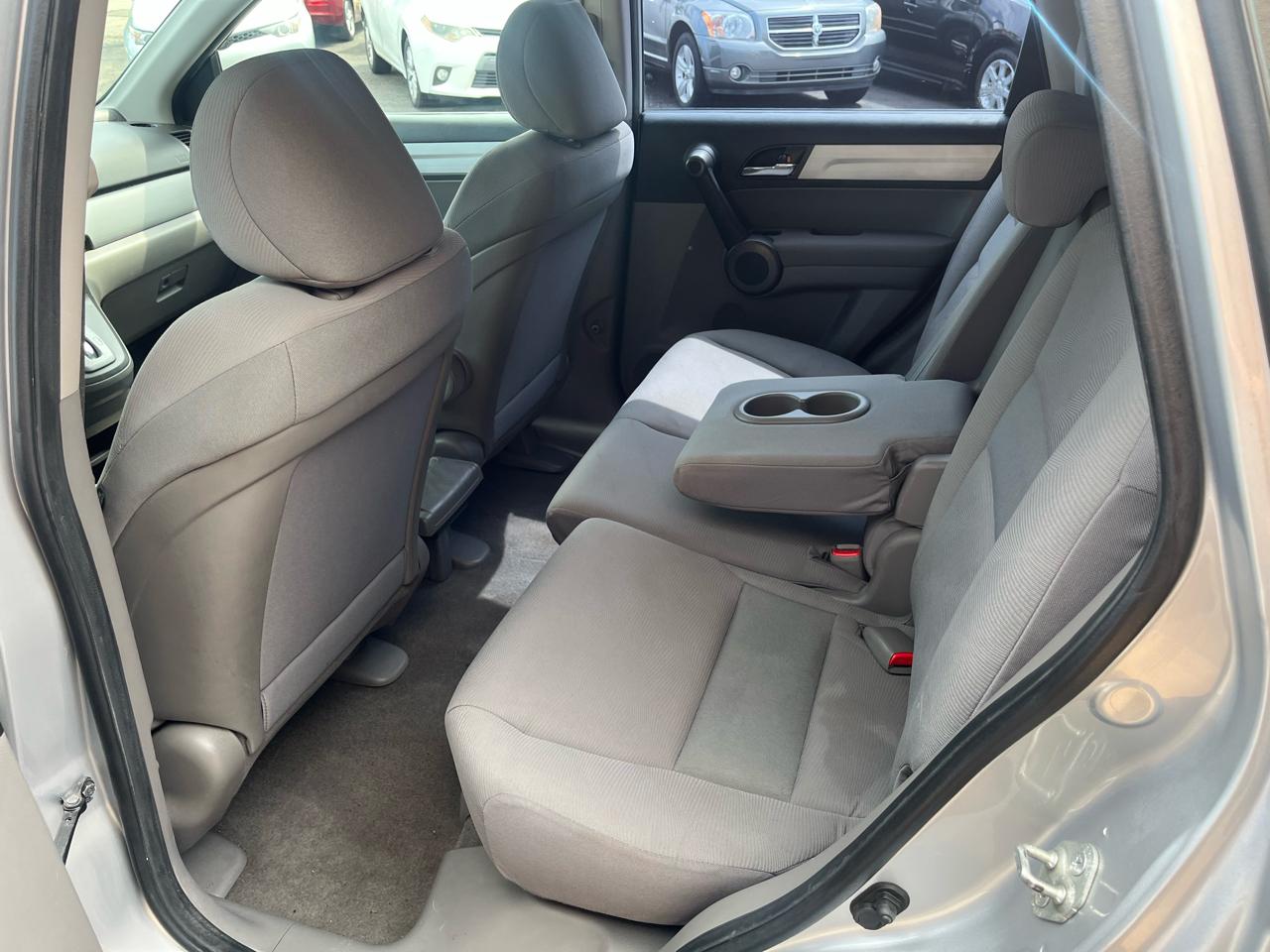 Honda CR-V LX 4WD 5-Speed AT 2011