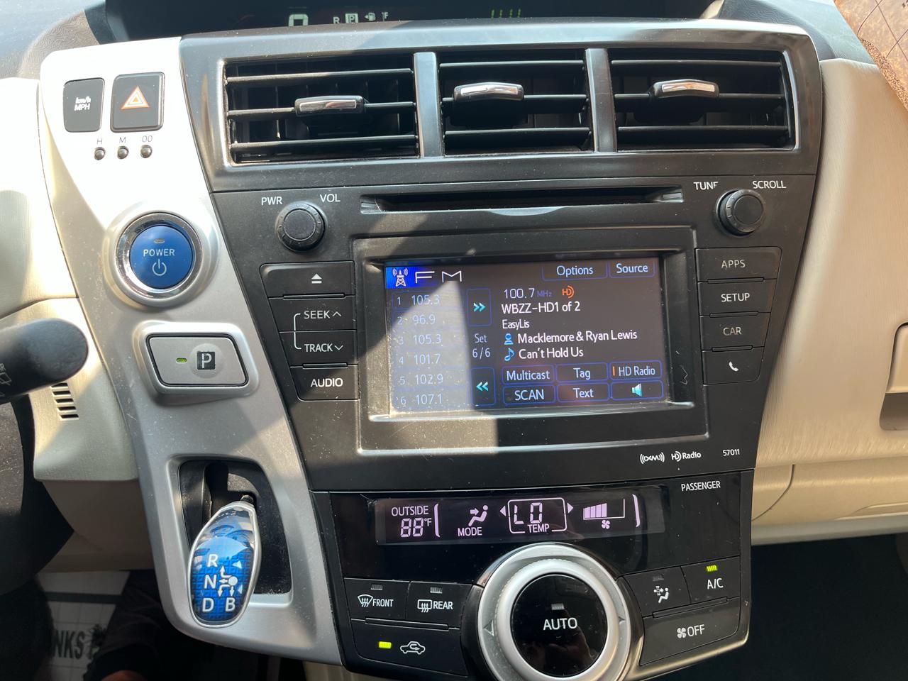 Toyota Prius V Three 2014
