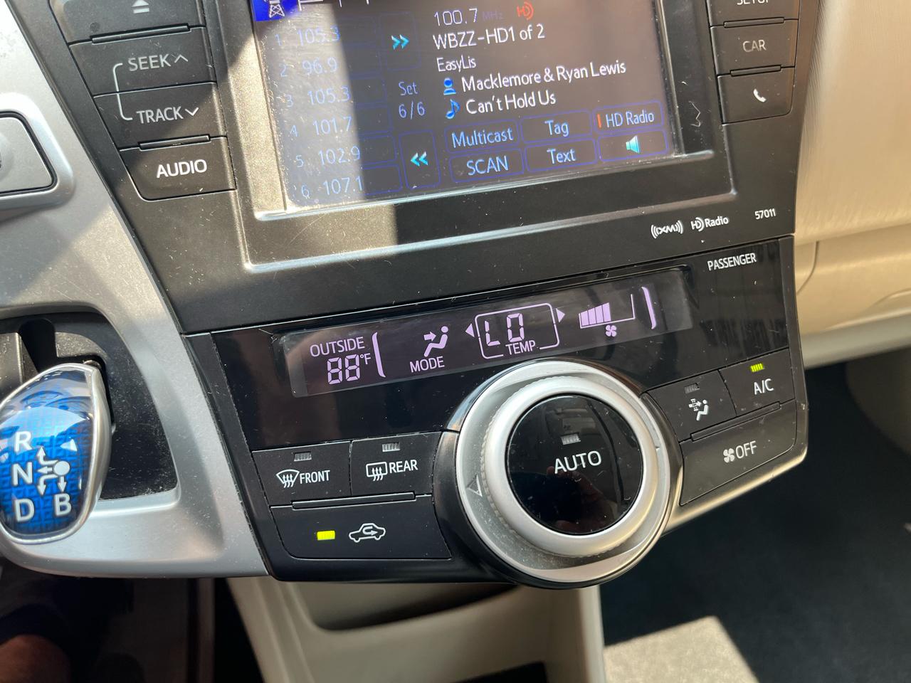 Toyota Prius V Three 2014