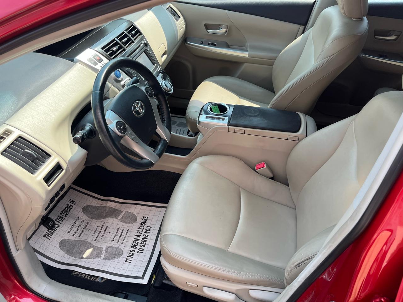 Toyota Prius V Three 2014
