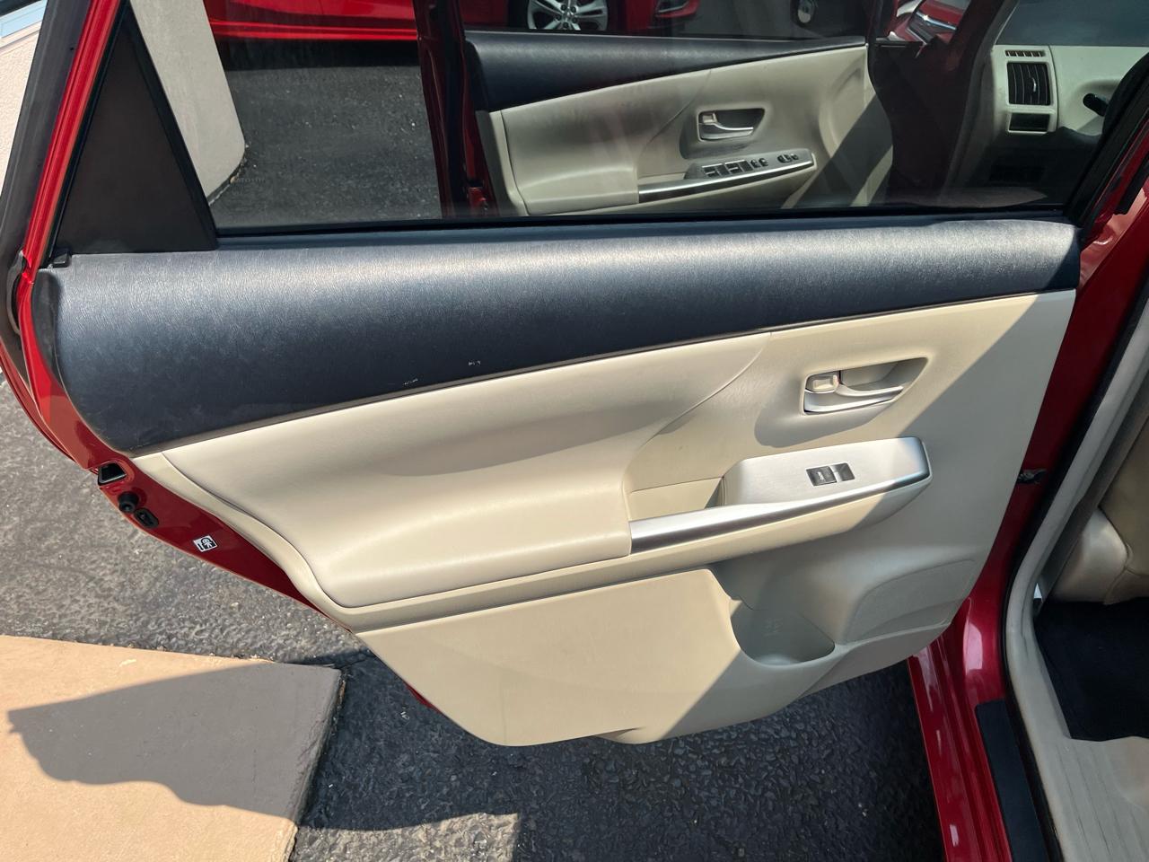 Toyota Prius V Three 2014