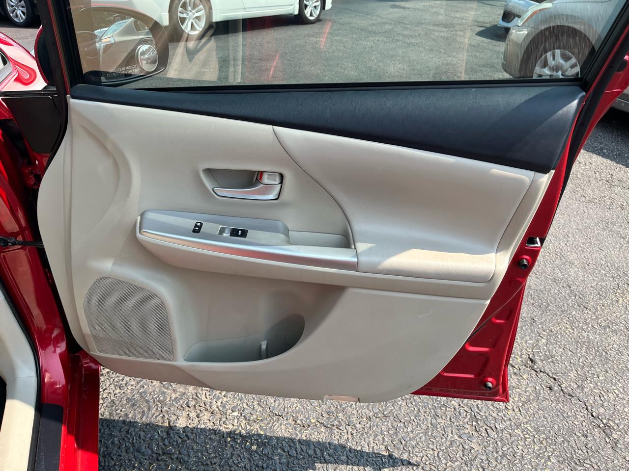 Toyota Prius V Three 2014