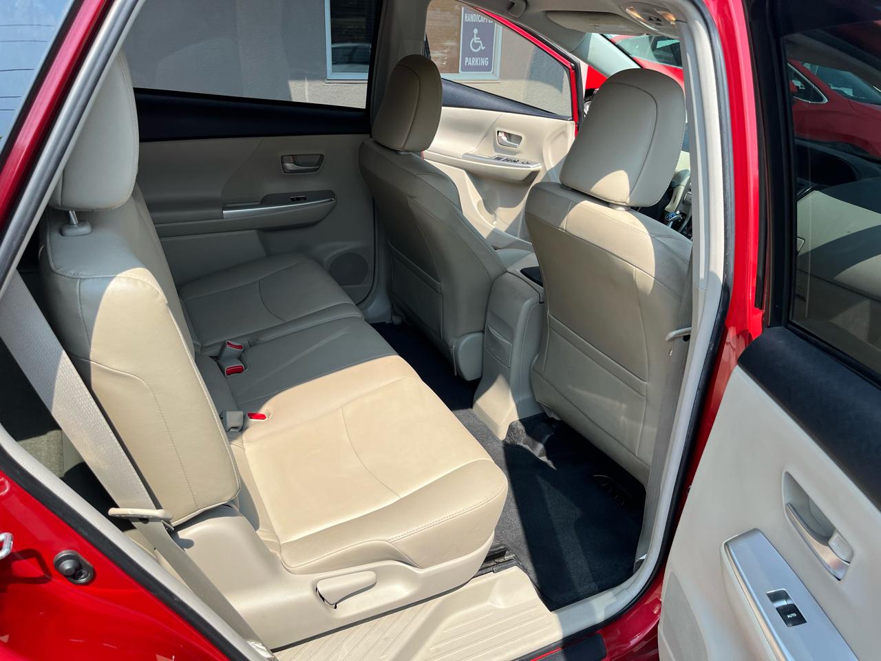 Toyota Prius V Three 2014