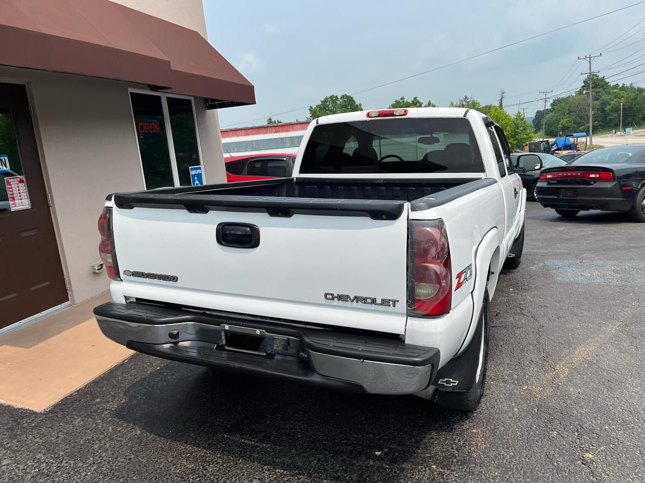 Chevrolet Silverado 1500 Z71 Ext. Cab Short Bed 4WD 2005