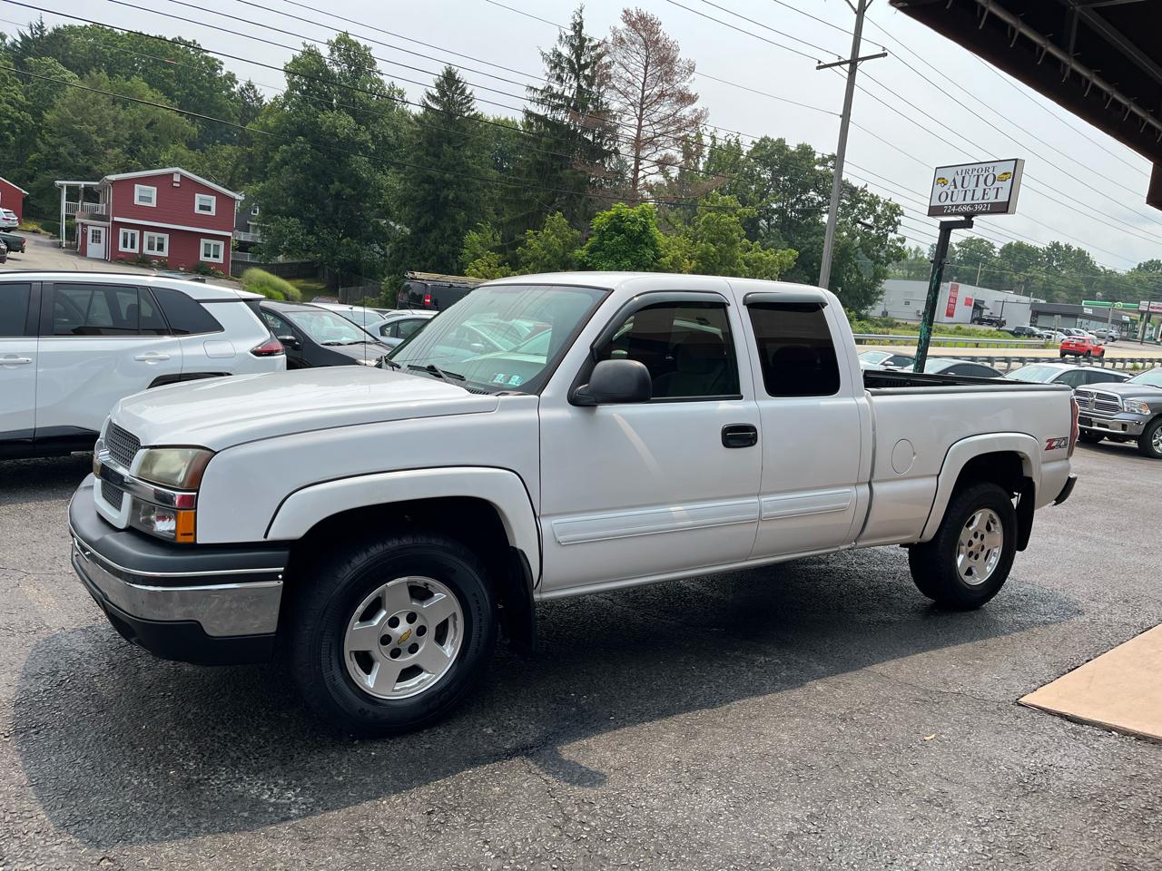 Chevrolet Silverado 1500 Z71 Ext. Cab Short Bed 4WD 2005