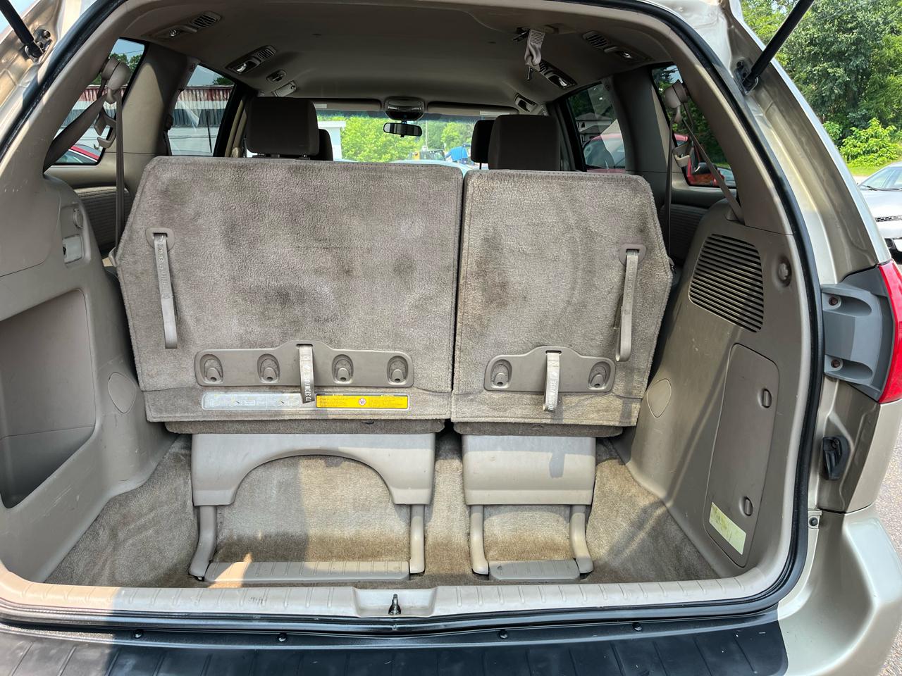 Toyota Sienna LE 7-Passenger 2006