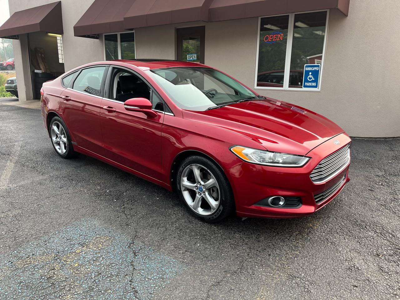 Ford Fusion SE 2013