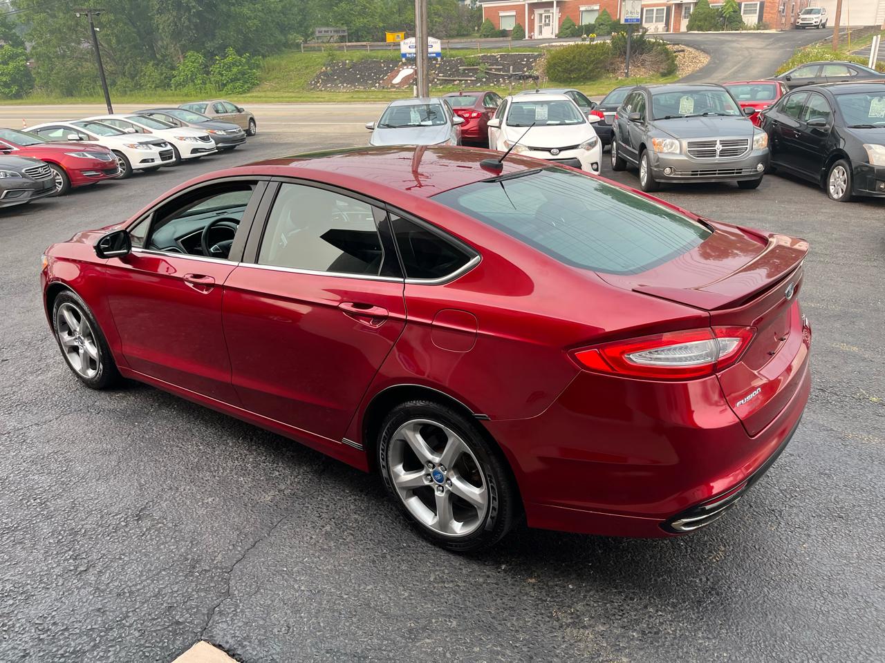 Ford Fusion SE 2013
