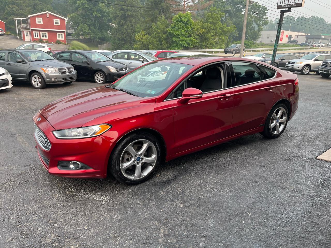 Ford Fusion SE 2013