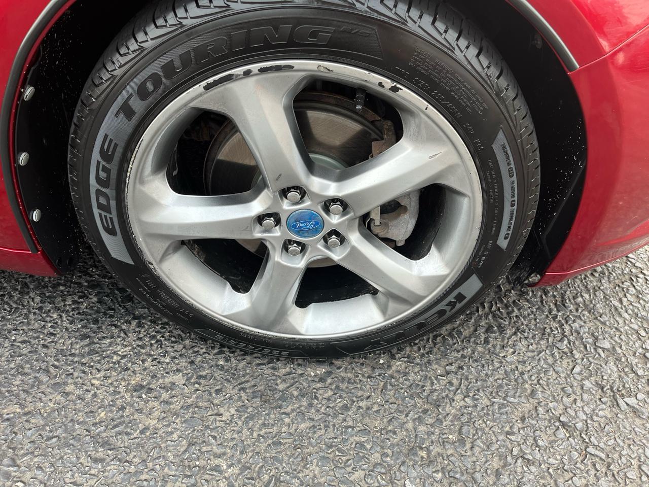 Ford Fusion SE 2013