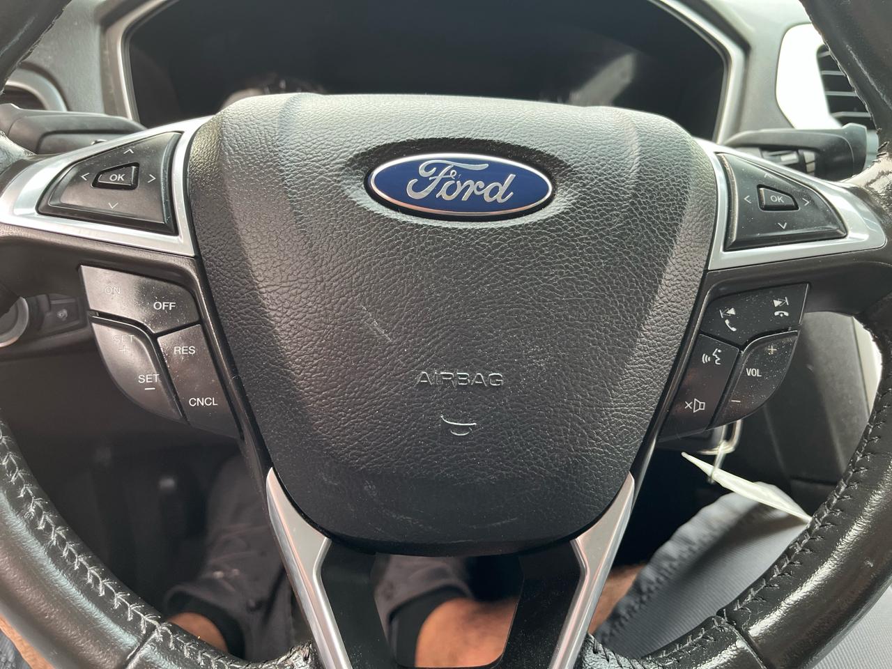 Ford Fusion SE 2013