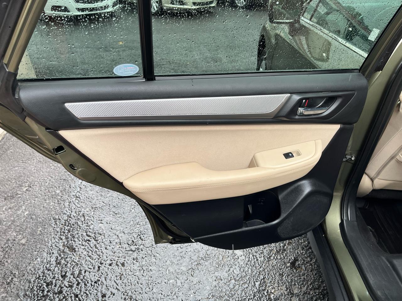 Subaru Outback 2.5i Premium 2016