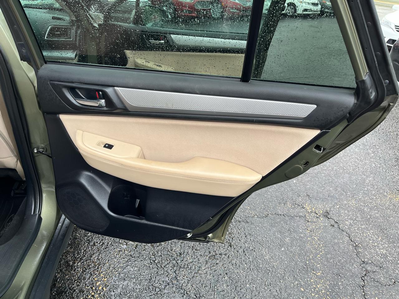 Subaru Outback 2.5i Premium 2016