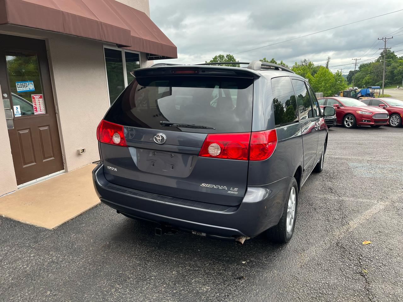 Toyota Sienna LE AWD 2006