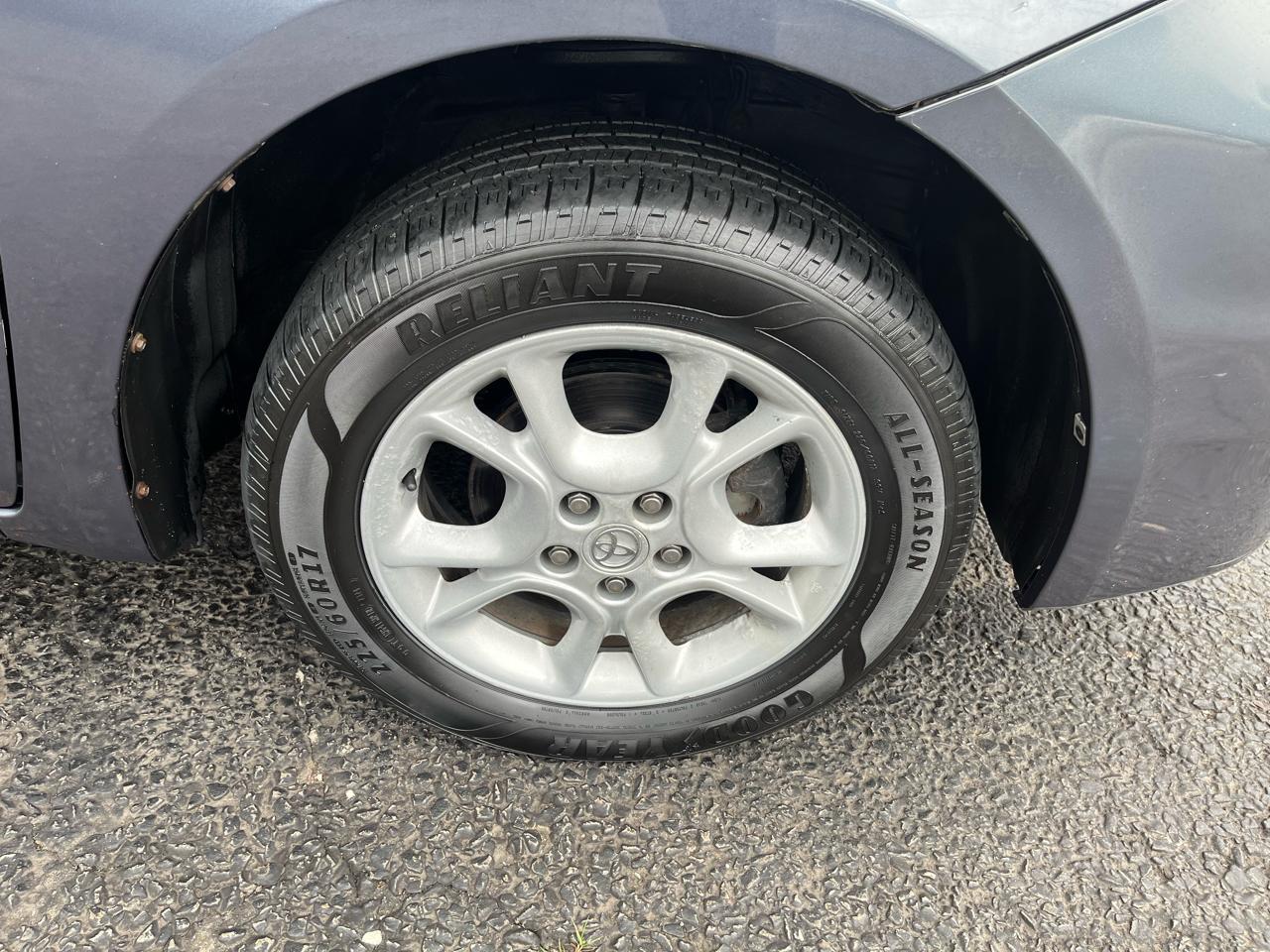Toyota Sienna LE AWD 2006