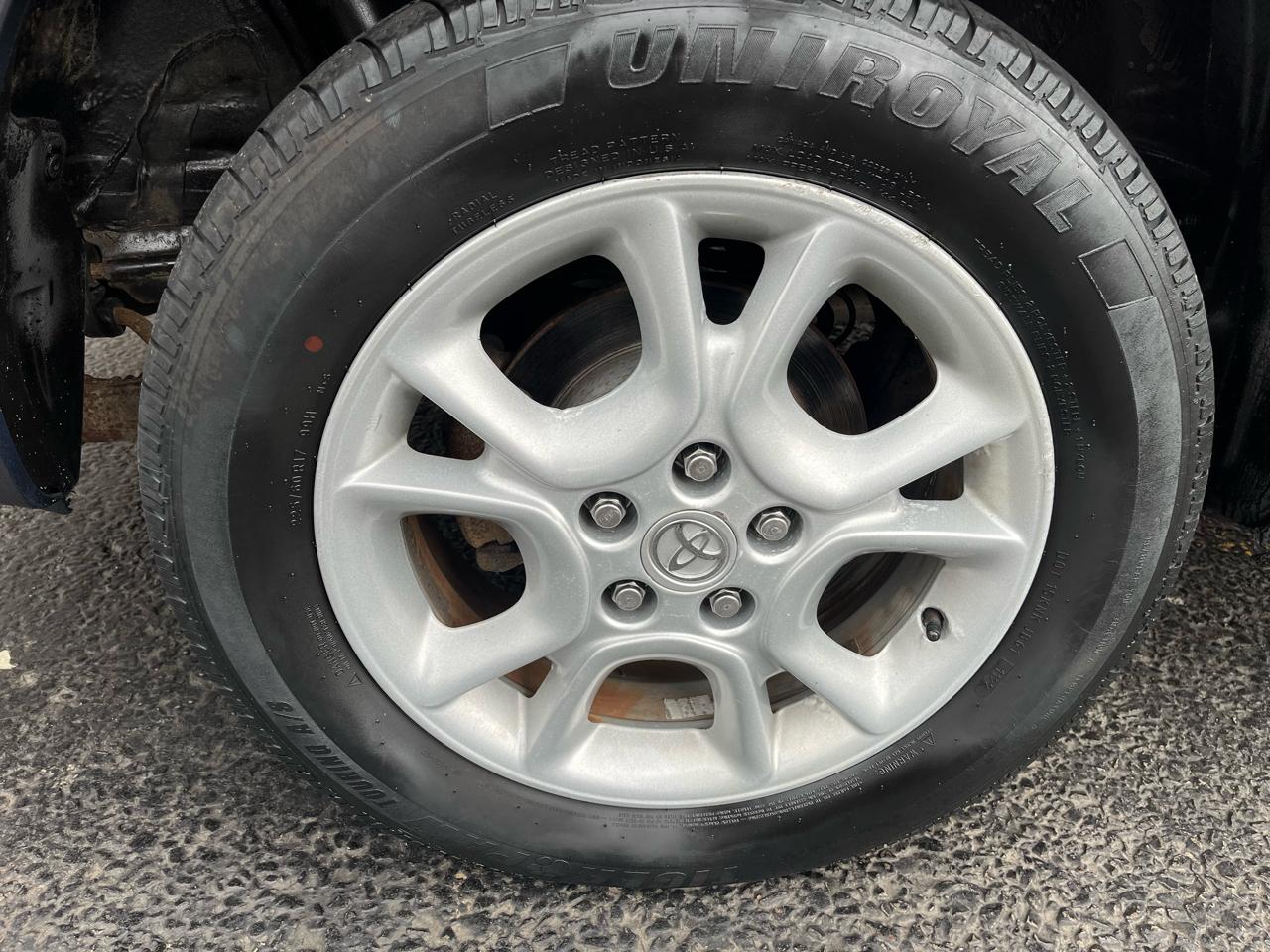 Toyota Sienna LE AWD 2006