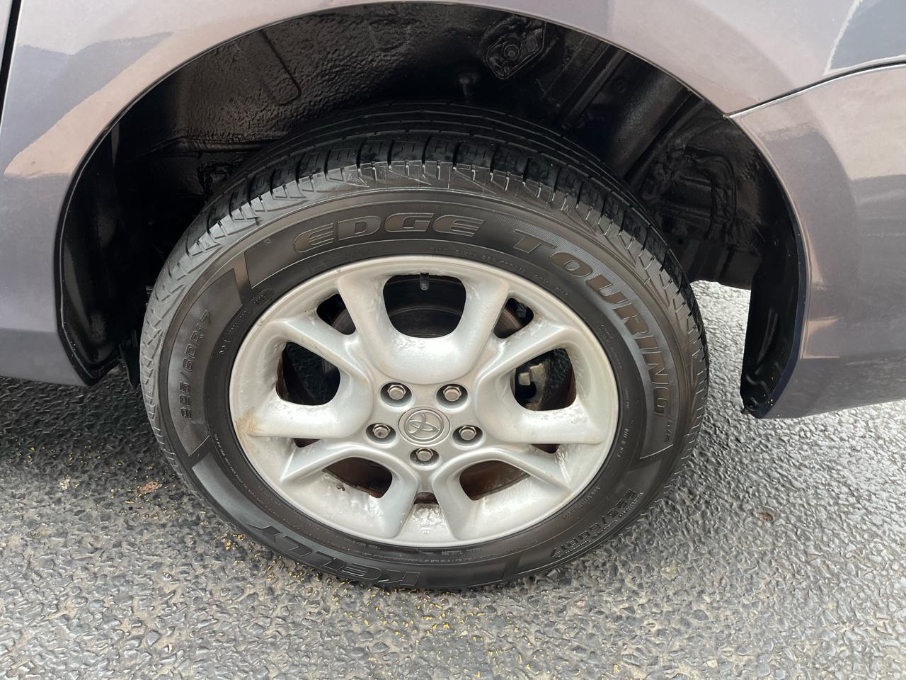 Toyota Sienna LE AWD 2006