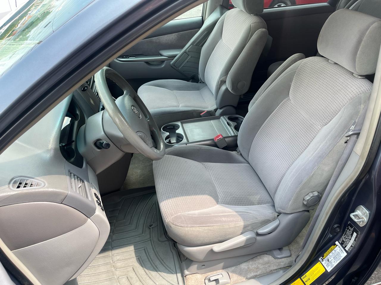 Toyota Sienna LE AWD 2006