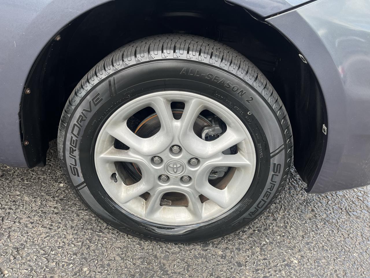 Toyota Sienna LE AWD 2006