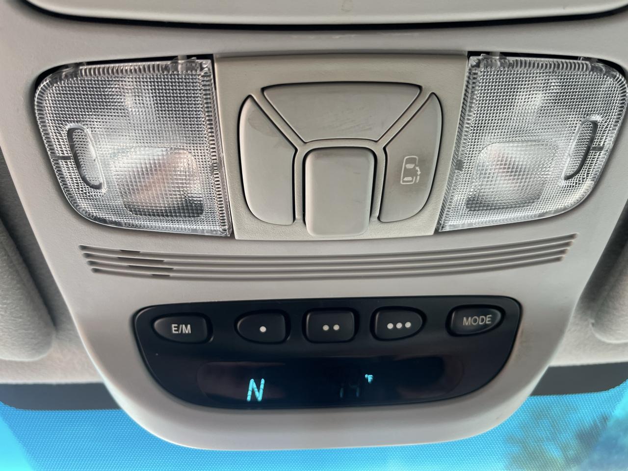 Toyota Sienna LE AWD 2006
