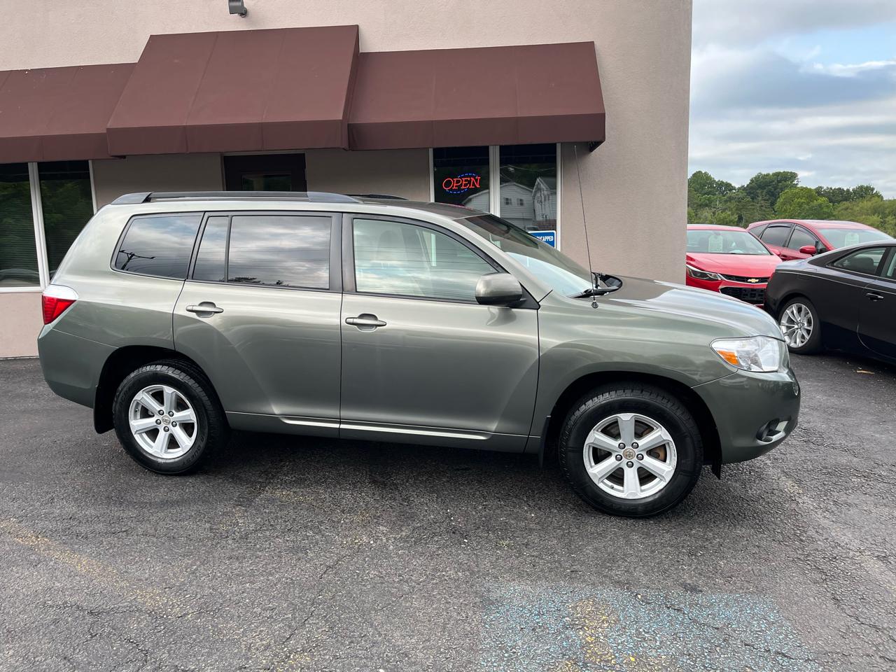 Toyota Highlander Base 4WD 2009