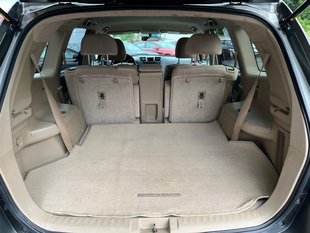 Toyota Highlander Base 4WD 2009