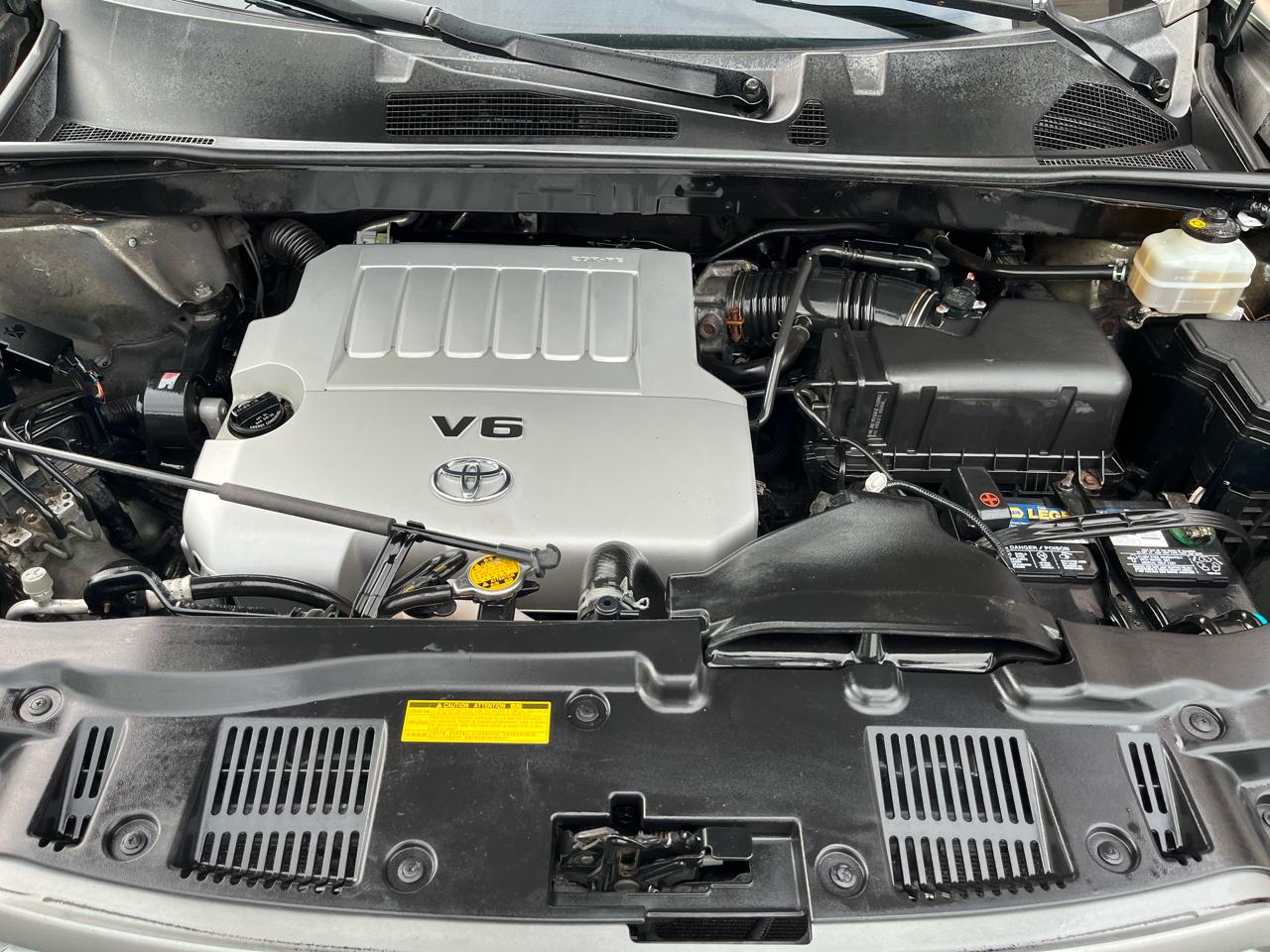 Toyota Highlander Base 4WD 2009