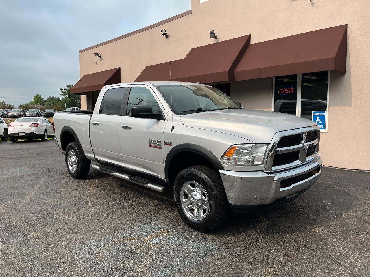 RAM 2500 SLT Crew Cab SWB 4WD 2017