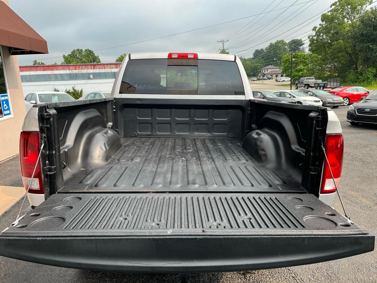 RAM 2500 SLT Crew Cab SWB 4WD 2017