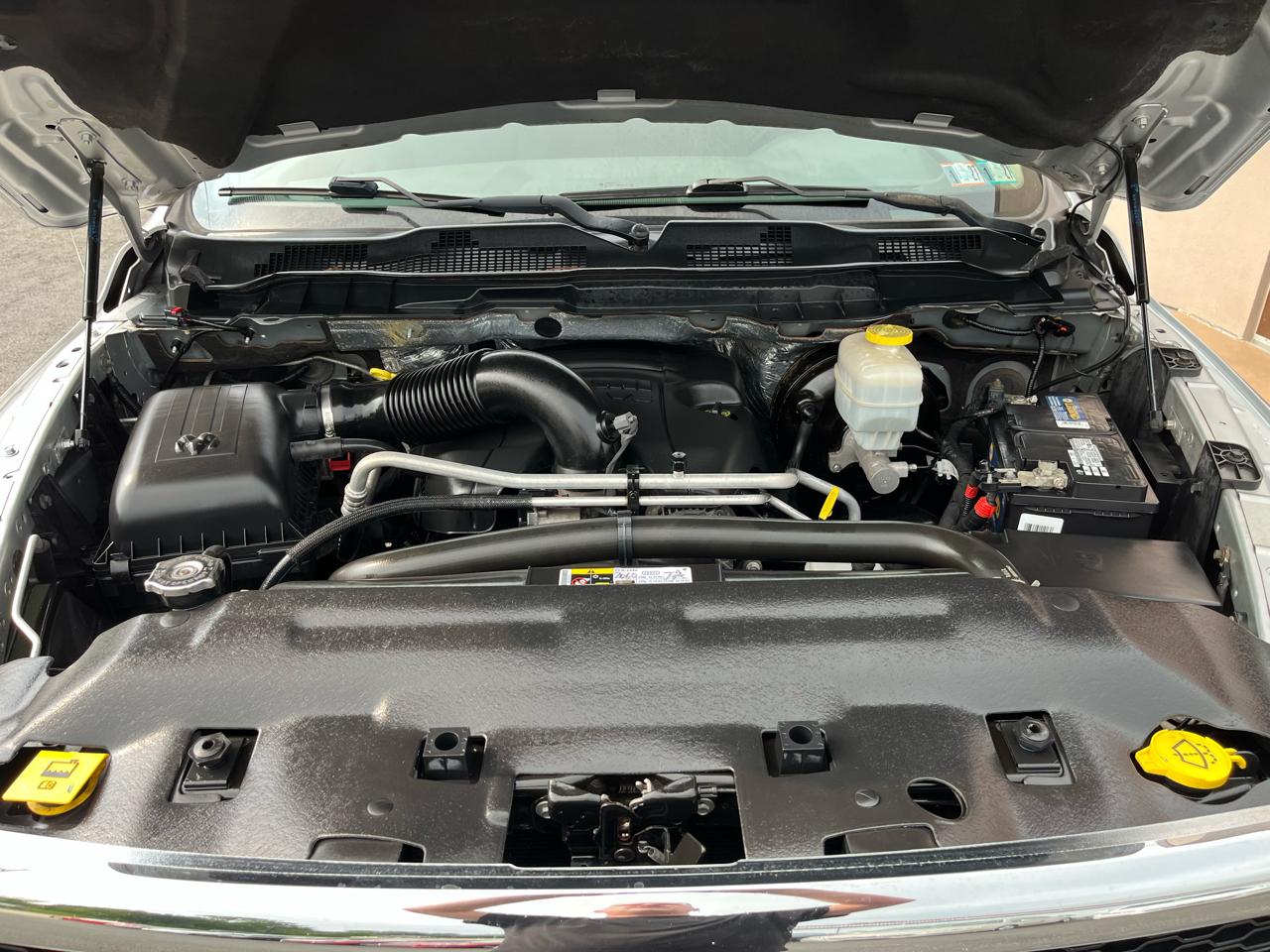 RAM 2500 SLT Crew Cab SWB 4WD 2017