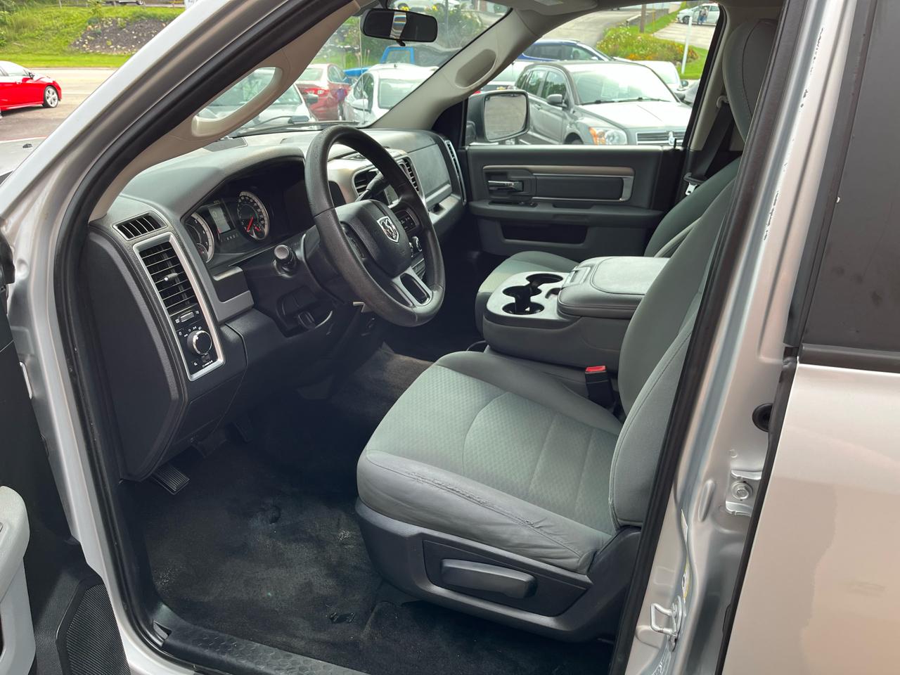 RAM 2500 SLT Crew Cab SWB 4WD 2017