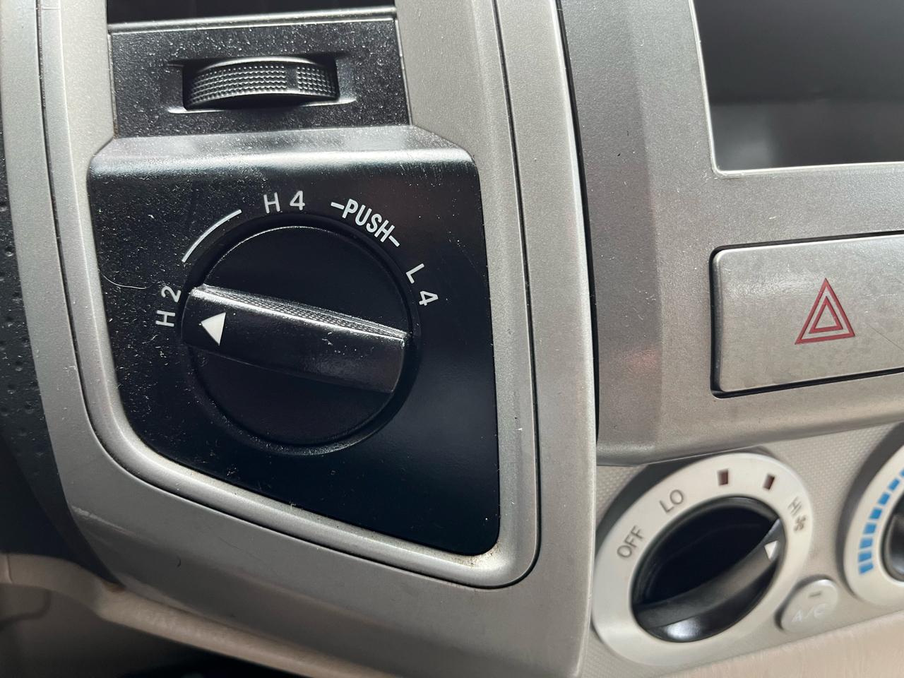 Toyota Tacoma Access Cab V6 4WD 2006