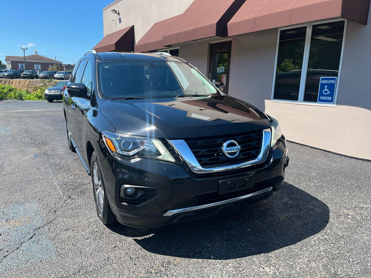 Nissan Pathfinder SL 4D SUV 4WD 2019